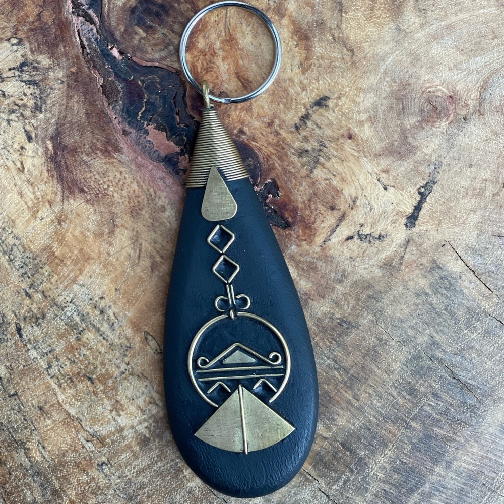 Mahogany & Brass Raindrop Keychain – Handcrafted in Kenya, East Africa
